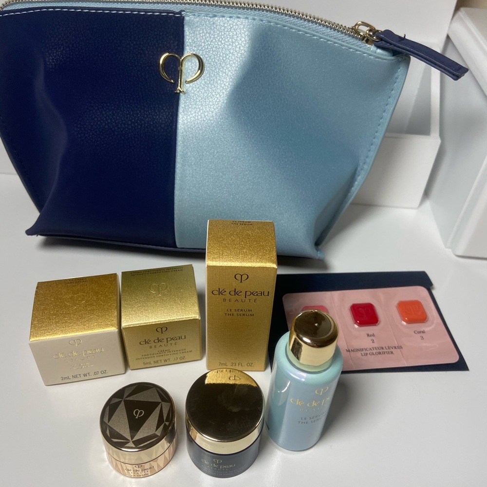 Cle de peau set